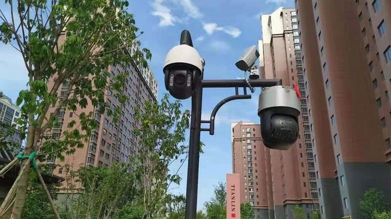 独居老人摔倒无人知？远程看护摄像头这样选